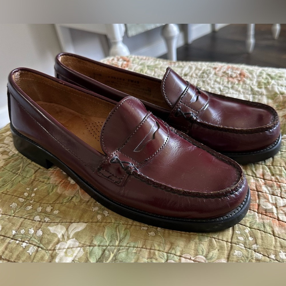 G.H. Bass & Co. Dark Red Leather Loafers - Women’s size 8.5